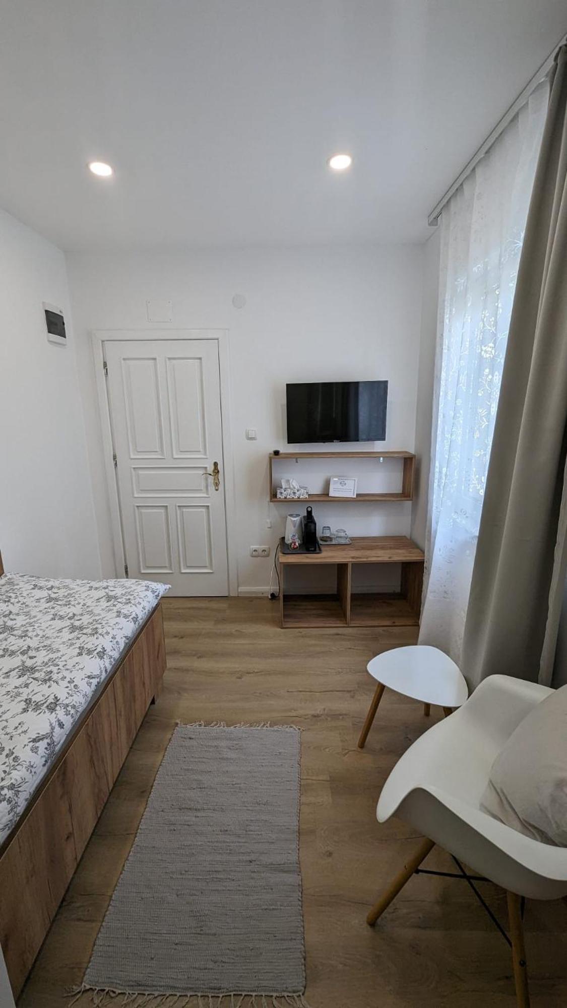 Aurelia Rooms Мостар Экстерьер фото
